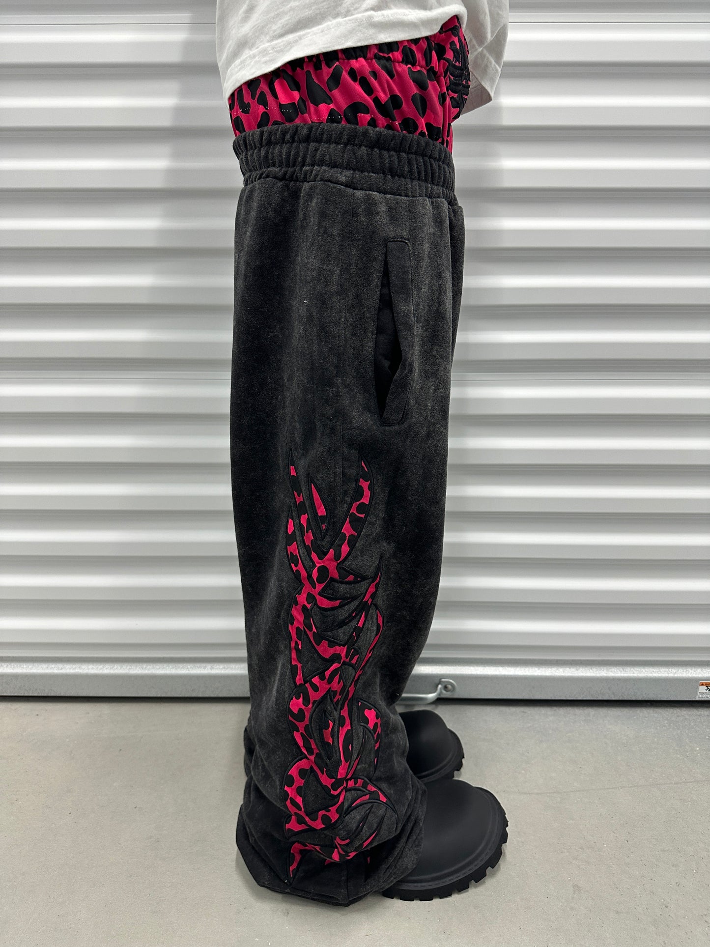 Tribal Sweats (black)
